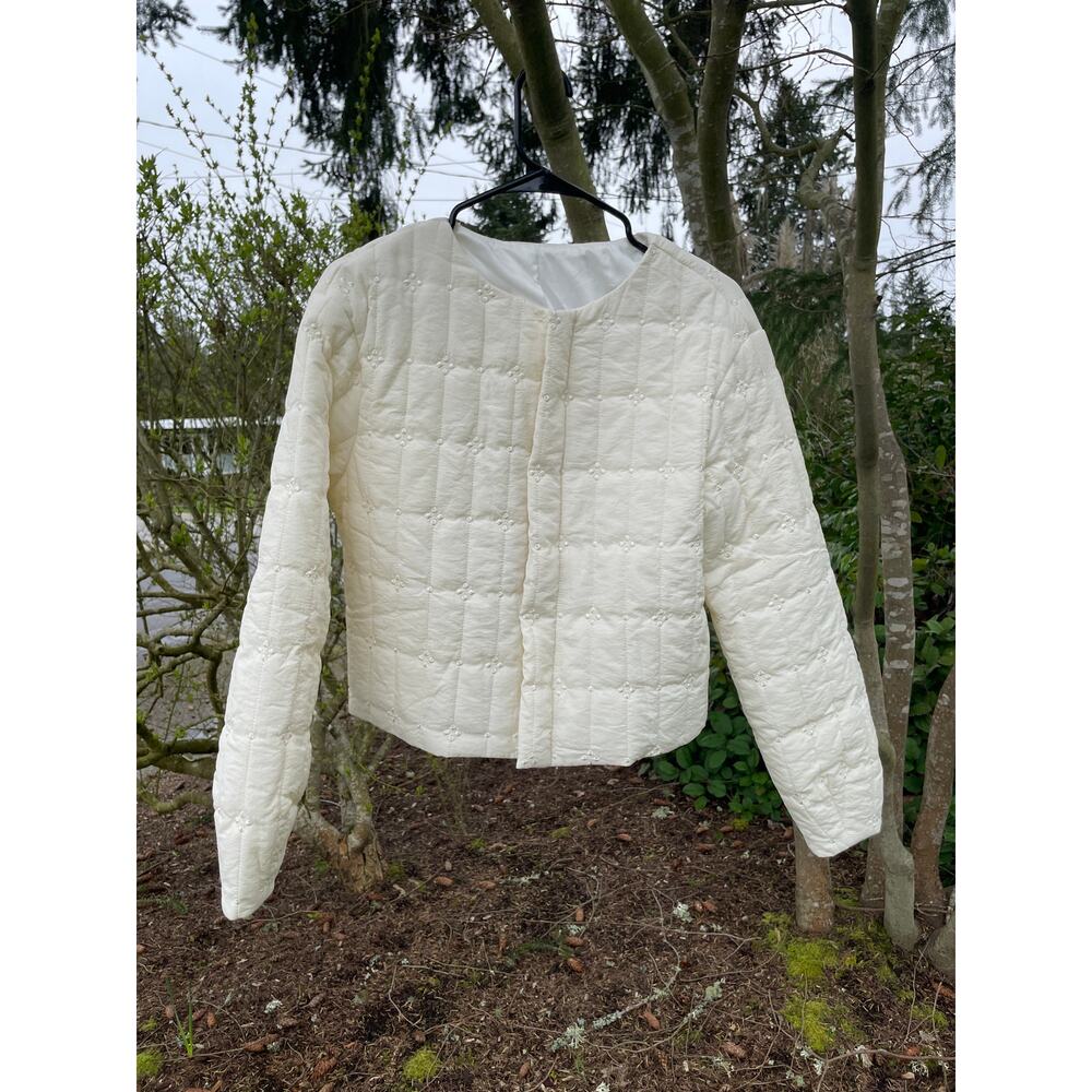 Size 6 Quilted Coat Jacket with Floral Applique - Picture 6 of 9